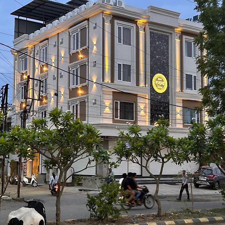 Hotel Rudhav Palace Ujjain Esterno foto