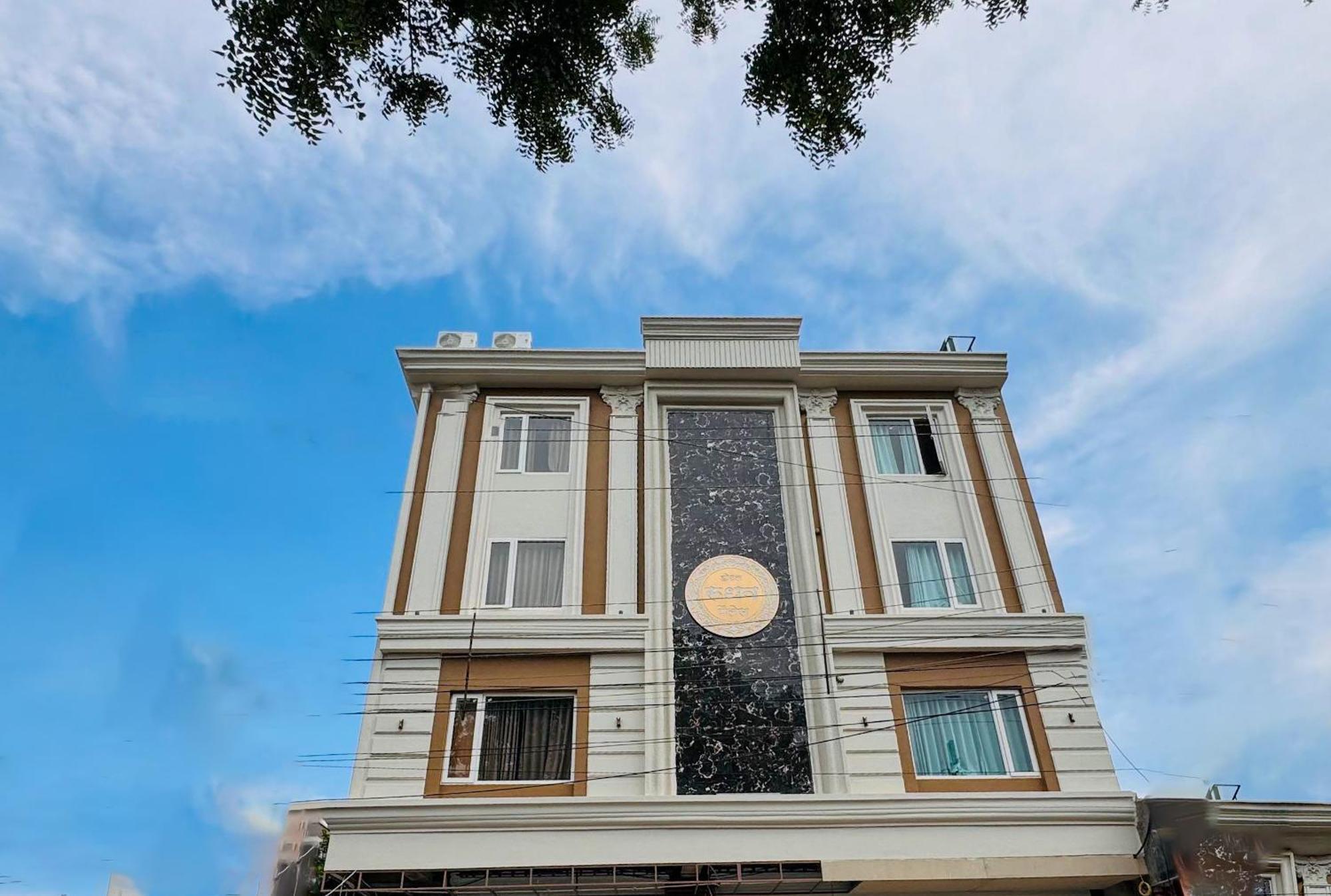 Hotel Rudhav Palace Ujjain Esterno foto