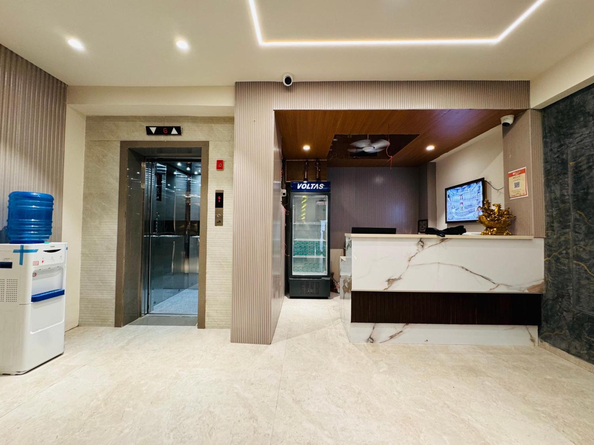 Hotel Rudhav Palace Ujjain Esterno foto