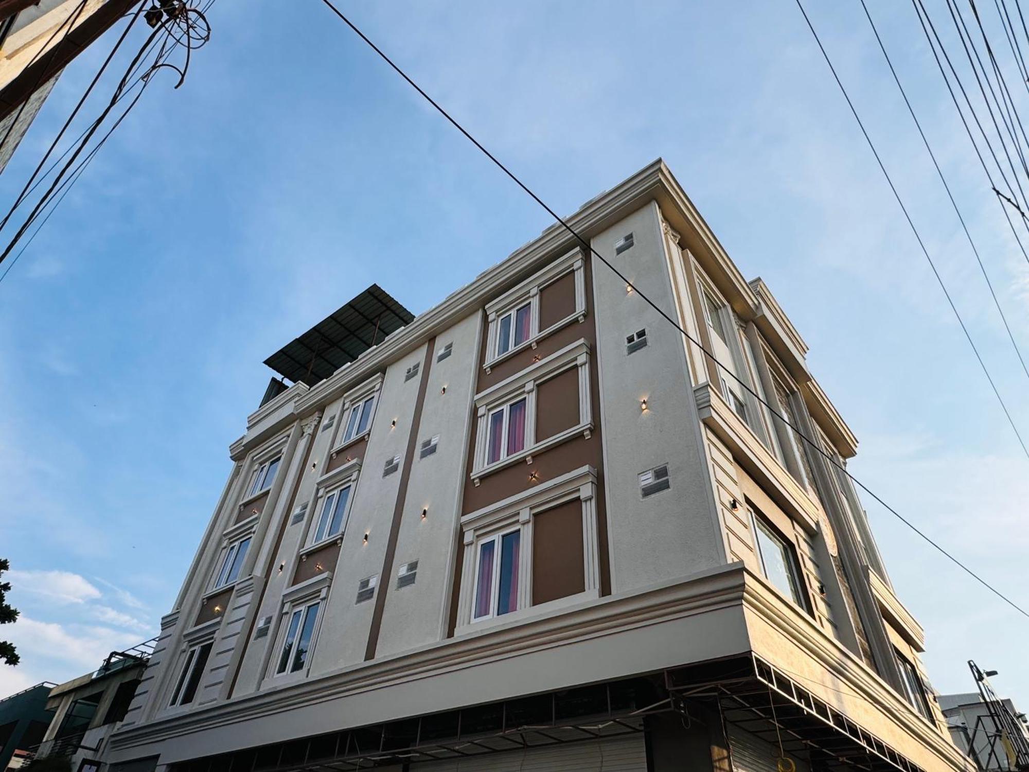 Hotel Rudhav Palace Ujjain Esterno foto
